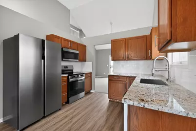 1175 Onaway Court, Columbus, OH 43228 - Photo 13