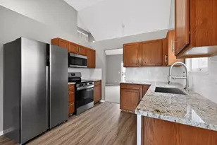 1175 Onaway Ct, Columbus, OH 43228 - Photo 13