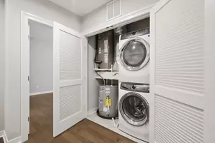 101 N 6th St, Columbus, OH 43215 - Photo 15