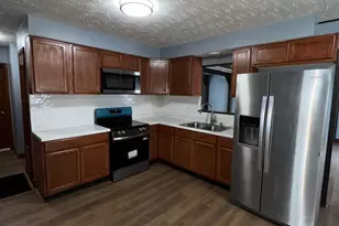 1398 Matthias Dr, Columbus, OH 43224 - Photo 5