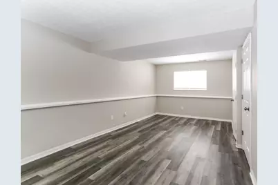 2980 Blue Moon Drive, Columbus, OH 43232 - Photo 9