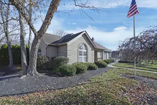 2548 Timberside Dr, Columbus, OH 43235 - Photo 3