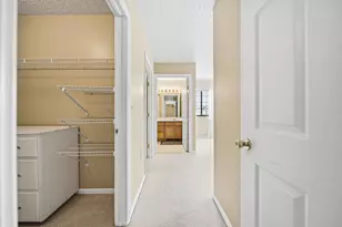 6755 Meadow Creek Dr, Columbus, OH 43235 - Photo 17