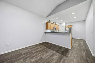 1393 Cascade Dr, Grove City, OH 43123 - Photo 11