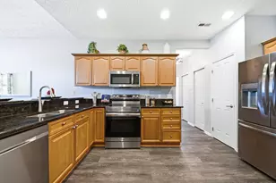 1393 Cascade Dr, Grove City, OH 43123 - Photo 23