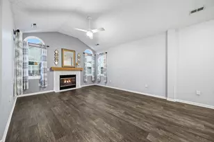 1393 Cascade Dr, Grove City, OH 43123 - Photo 7