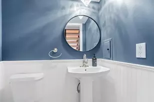 1683 St Albans Ct, Columbus, OH 43220 - Photo 25