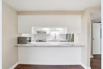 1683 Saint Albans Court #22-83, Columbus, OH 43220 - Photo 19