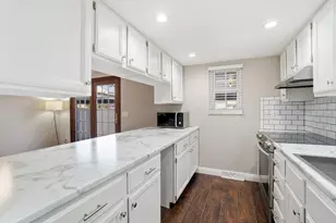 1683 St Albans Ct, Columbus, OH 43220 - Photo 21