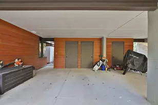 415 E South St, Worthington, OH 43085 - Photo 91