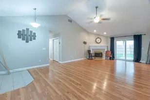 7909 Ct Ridge Ln, Fairborn, OH 45324 - Photo 5