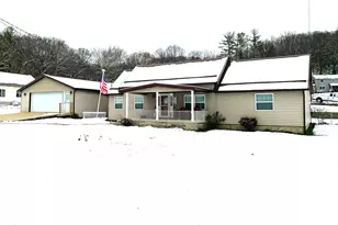 44438 Carbon Hill Buchtel Rd, Nelsonville, OH 45764 - Photo 1