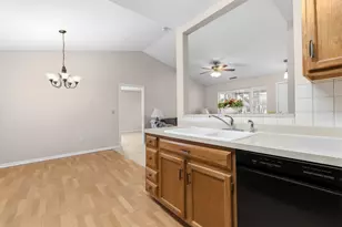 8574 Victoria Meadow Ln, Reynoldsburg, OH 43068 - Photo 15