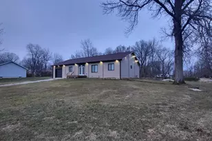 150 Breanna Ln SW, Pataskala, OH 43062 - Photo 3