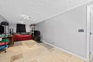 5326 Adderley Ave, Columbus, OH 43232 - Photo 17