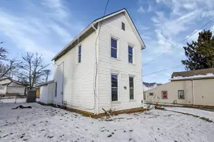 60 W Harrison St, Newark, OH 43055 - Photo 1