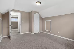 2029 Jermain Dr, Columbus, OH 43219 - Photo 25