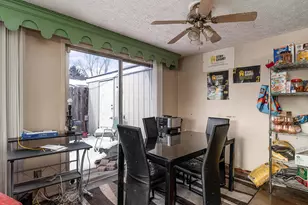 3830 Charbonnett Ct, Columbus, OH 43232 - Photo 9