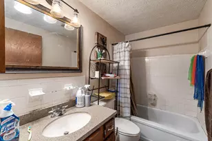 3830 Charbonnett Ct, Columbus, OH 43232 - Photo 13