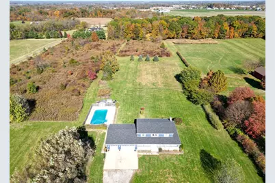 1682 Carroll Eastern Road NW, Lancaster, OH 43130 - Photo 5