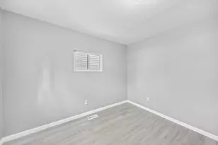 354 S Harris Ave, Columbus, OH 43204 - Photo 13