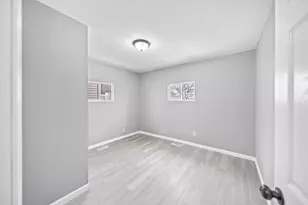 354 S Harris Ave, Columbus, OH 43204 - Photo 11