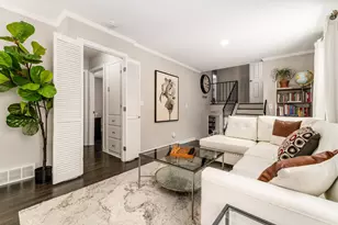 582 E Lincoln Ave, Columbus, OH 43214 - Photo 9