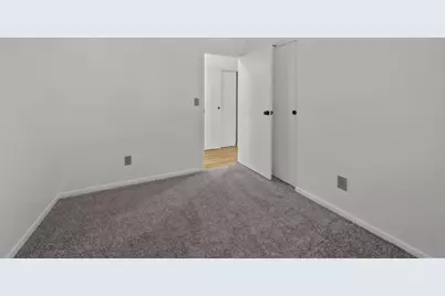 5137 Holbrook Drive, Columbus, OH 43232 - Photo 9