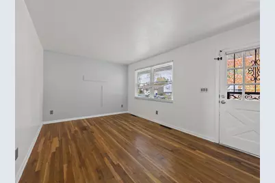 5137 Holbrook Drive, Columbus, OH 43232 - Photo 3