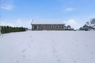 42 Fieldcrest Dr, Centerburg, OH 43011 - Photo 37