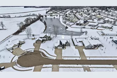 42 Fieldcrest Drive, Centerburg, OH 43011 - Photo 3