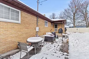 216 N Hayes St, Bellefontaine, OH 43311 - Photo 33