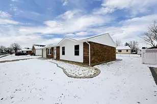 1800 Sioux Dr, Circleville, OH 43113 - Photo 5