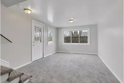 300 Loxley Drive, Columbus, OH 43207 - Photo 9