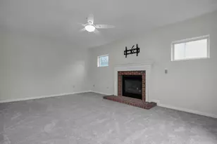 2230 Seton Dr, Lewis Center, OH 43035 - Photo 15