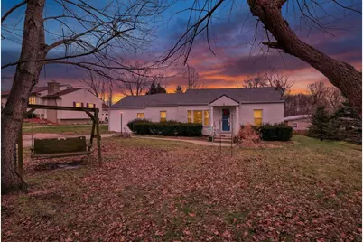 738 N Buena Vista Street, Newark, OH 43055 - Photo 1