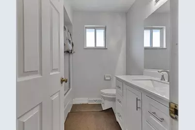 14379 E Broad Street, Reynoldsburg, OH 43068 - Photo 37