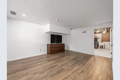 2001 Sawbury Boulevard, Columbus, OH 43235 - Photo 27