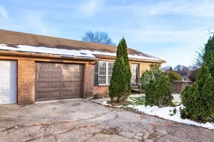 5841 Forest Hills Blvd, Columbus, OH 43231 - Photo 5