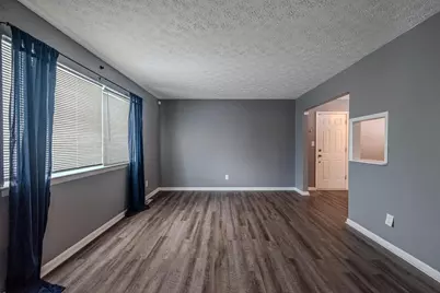 2706 Maywood Road, Columbus, OH 43232 - Photo 5