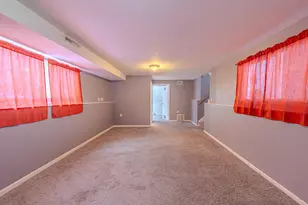 2706 Maywood Rd, Columbus, OH 43232 - Photo 15
