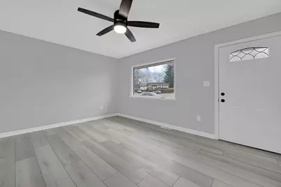 3333 Latonia Court, Columbus, OH 43232 - Photo 9