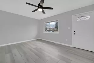 3333 Latonia Ct, Columbus, OH 43232 - Photo 9