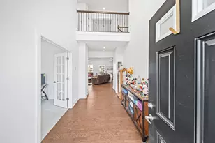 507 Walker Pointe Dr, Commercial Point, OH 43116 - Photo 3