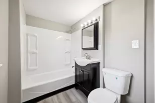 2480 Parkwood Ave, Columbus, OH 43211 - Photo 25