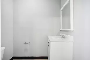 2480 Parkwood Ave, Columbus, OH 43211 - Photo 15