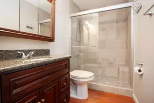 3246 Summerdale Ln, Columbus, OH 43221 - Photo 13
