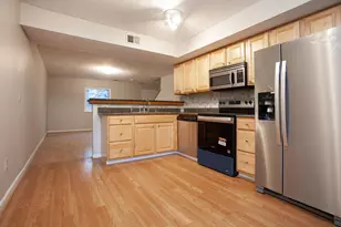 3246 Summerdale Ln, Columbus, OH 43221 - Photo 7