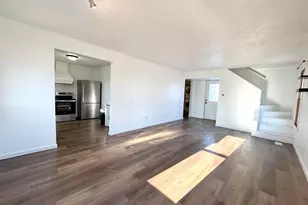 244 S Main St, London, OH 43140 - Photo 3