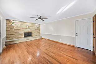 1585 Peace Pl, Columbus, OH 43209 - Photo 11